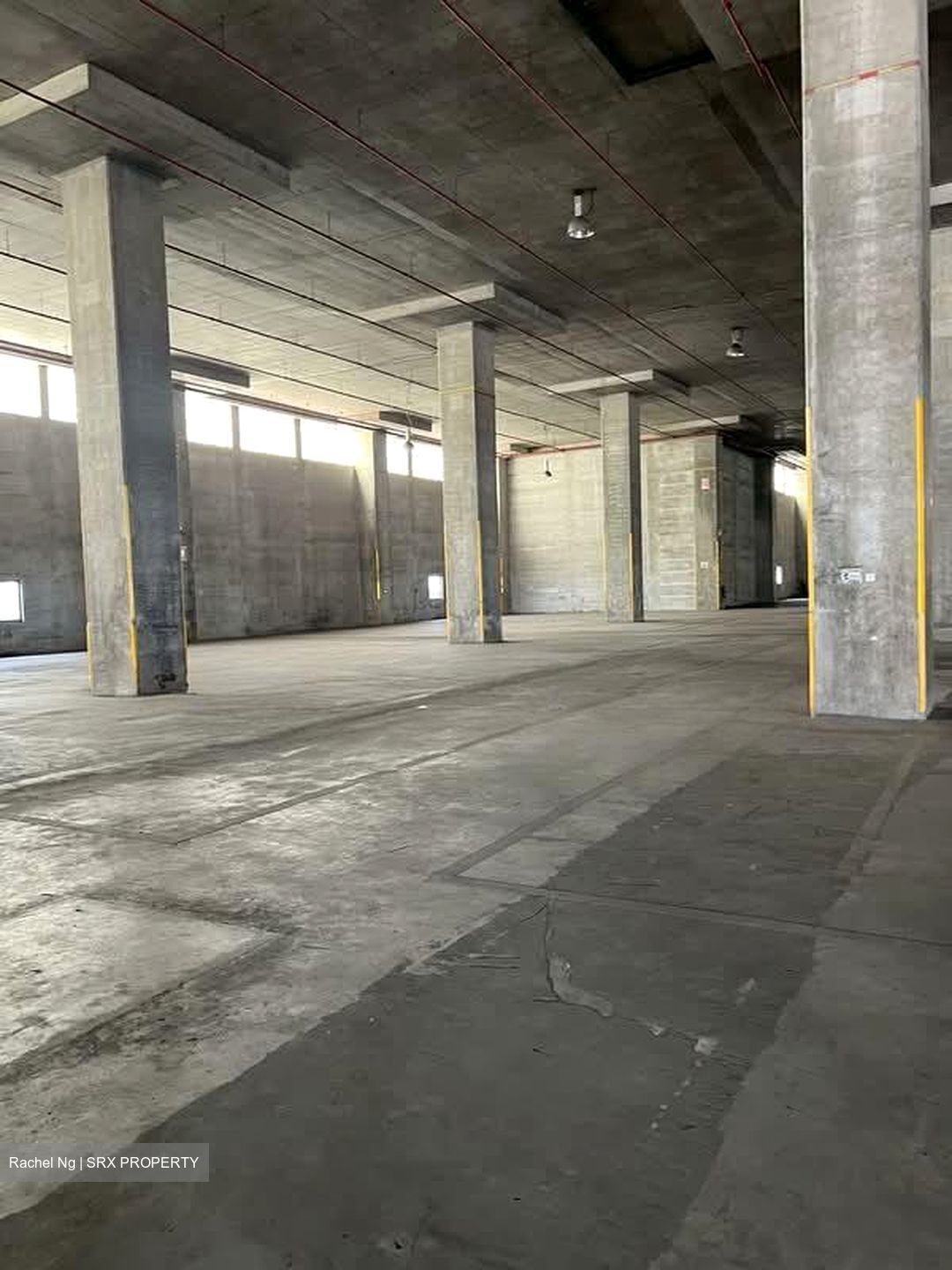 Uob Jurong Warehouse (D22), Warehouse #570065301